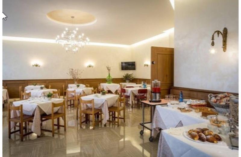 5Miglia Hotel & Spa Ривізондолі Екстер'єр фото